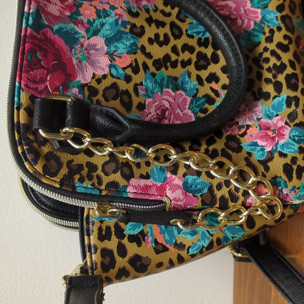Betsy Johnson Satchel handbag leopard & flowers Bowler - Picture 9 of 15